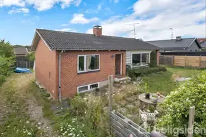 Villa på Tværvej 5, 4573 Højby