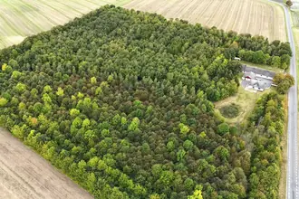Landejendom på Vaarstvej 130, 9260 Gistrup