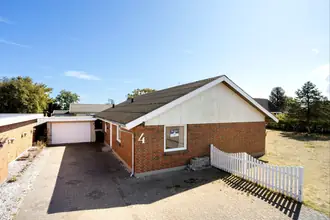 Villa på Ranunkelvej 4, 9970 Strandby