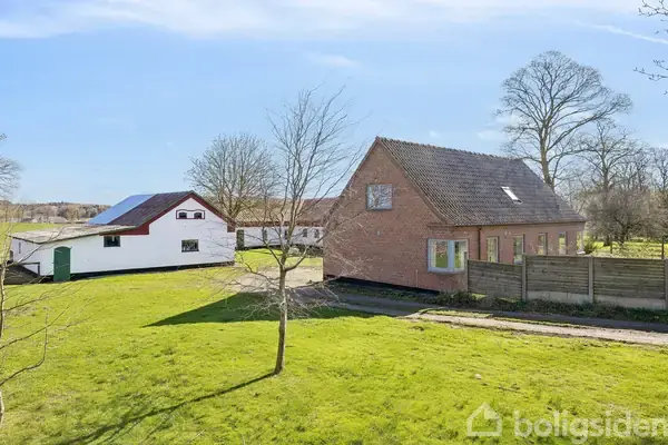 Landejendom på Gl Kongevej 78, 9330 Dronninglund