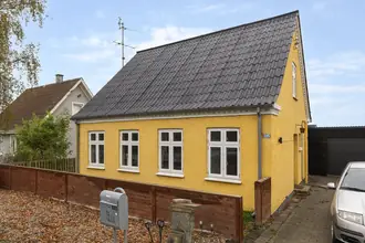 Villa på Nykøbingvej 225, Radsted, 4990 Sakskøbing