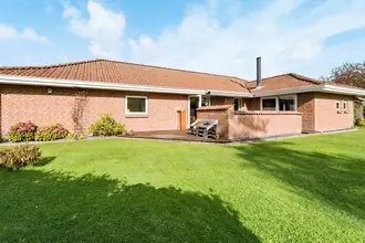 Villa på Østerløkke 47, Agtrup, 6091 Bjert