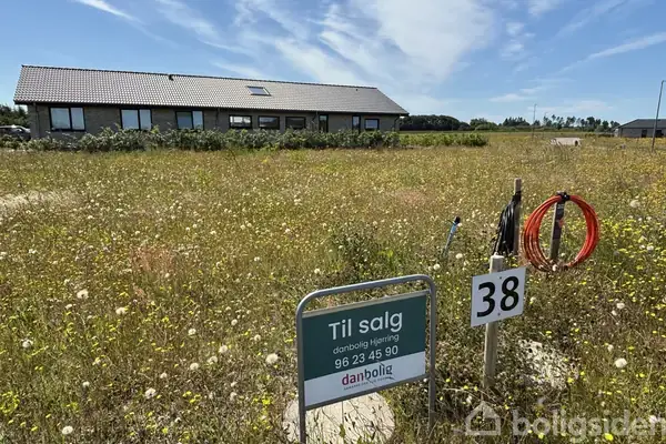 Helårsgrund på Thirup Enge 38, 9800 Hjørring