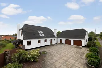 Villa på Bøgevej 3, Mosbjerg, 9870 Sindal