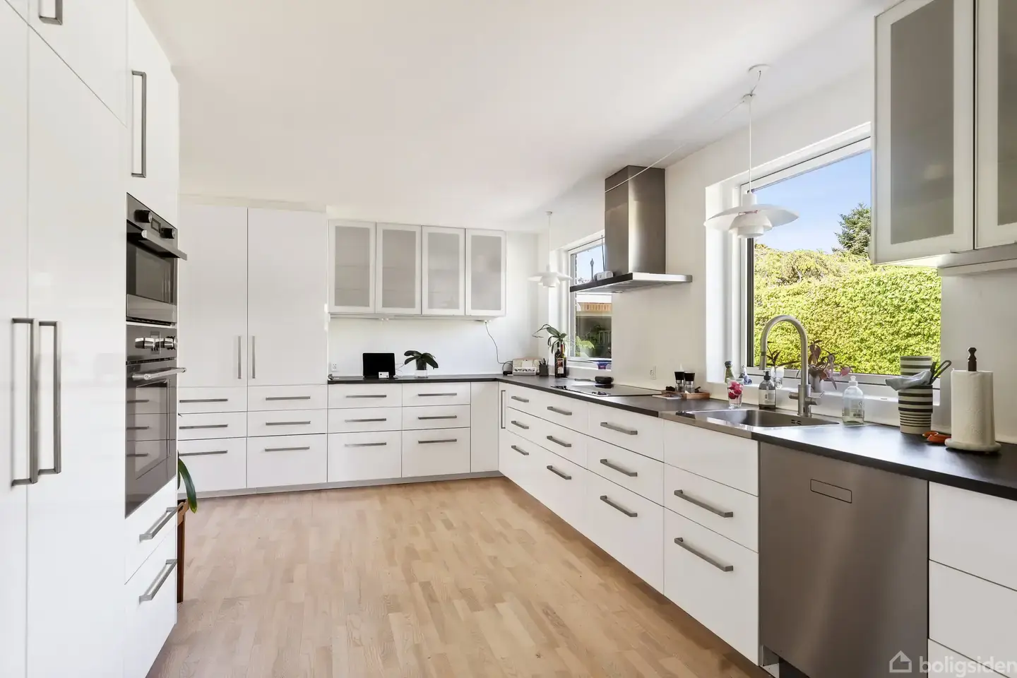 Stor 284 m² villa med god garage - Visning 4