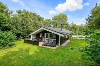 Fritidshus på Risbjergvej 11, Lodbj Hede, 6950 Ringkøbing