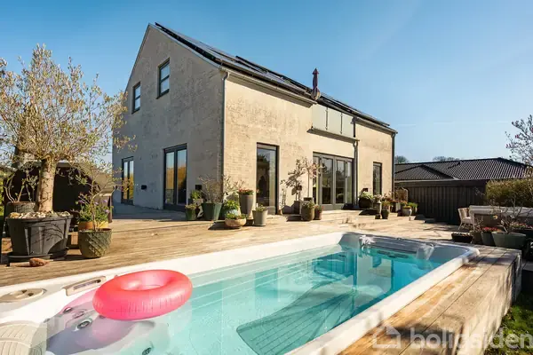 Villa på Risbjerggårds Alle 81, 2650 Hvidovre