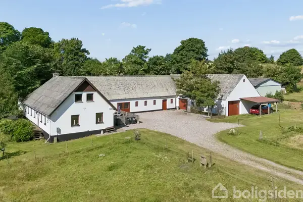 Landejendom på Hobrovej 38, 9560 Hadsund