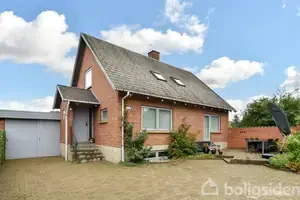 Villa på Bredsten Landevej 114, 7323 Give