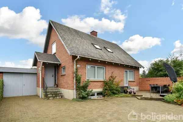 Villa på Bredsten Landevej 114, 7323 Give