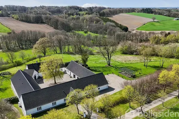 Landejendom på Mågårdsvej 15, 8850 Bjerringbro