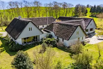Landejendom på Vitvedhedevej 18, Vitved, 8660 Skanderborg