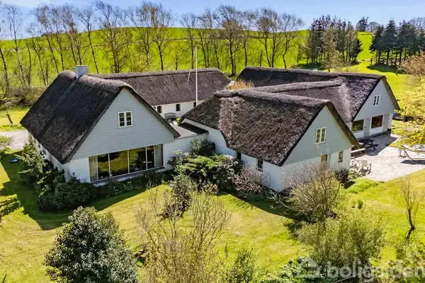 Landejendom på Vitvedhedevej 18, 8660 Skanderborg