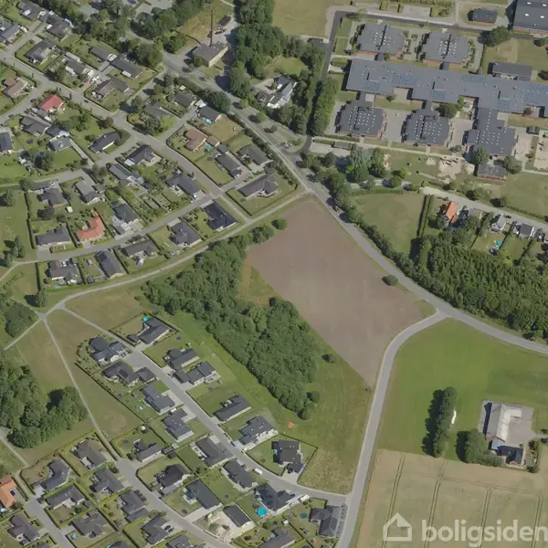 Helårsgrund på Moltkes Alle 9, 9330 Dronninglund