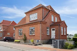 Villa på Hovedgaden 48, 8860 Ulstrup