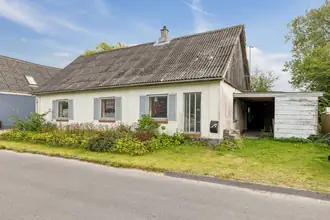 Villa på Lystrupvej 12, Lystrup, 8961 Allingåbro