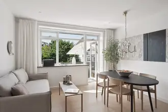 Ejerlejlighed på Taarbækdalsvej 1C, 1. 4., 2930 Klampenborg