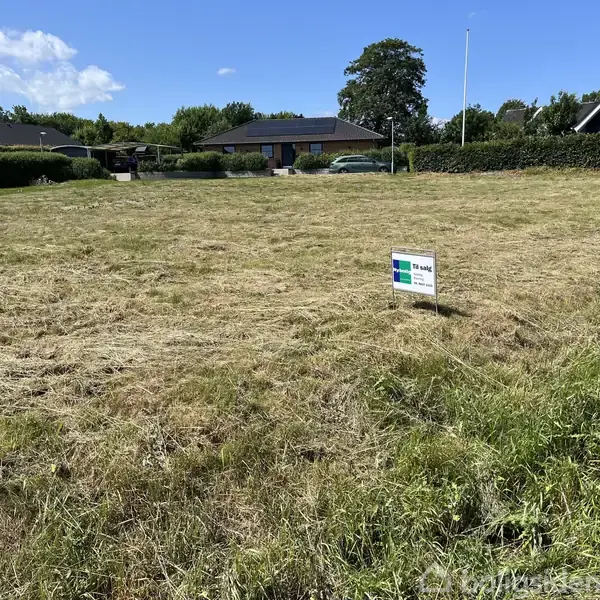 Helårsgrund på Råbjergvej 6, 9530 Støvring