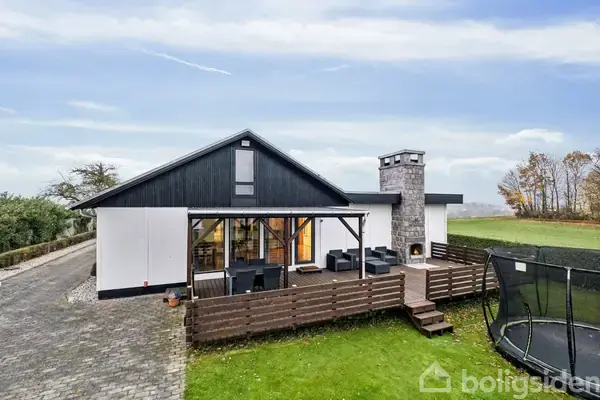 Villa på Geding Søvej 16, 8381 Tilst