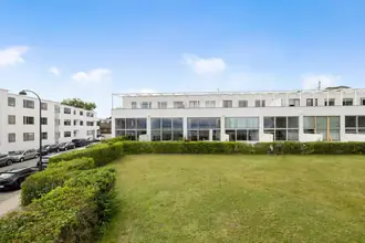 Ejerlejlighed på Strandvejen 437, th., 2930 Klampenborg