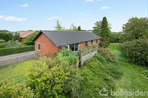 Villa på Bakkehældet 13, 8520 Lystrup