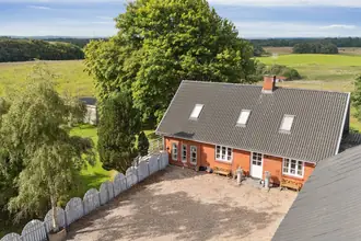 Landejendom på Sortenborgvej 27, 8600 Silkeborg