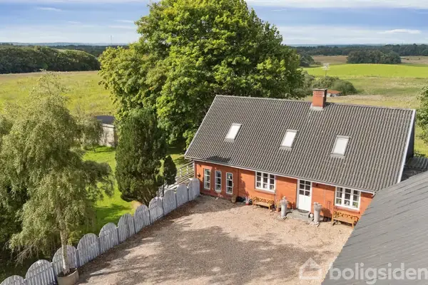 Landejendom på Sortenborgvej 27, 8600 Silkeborg