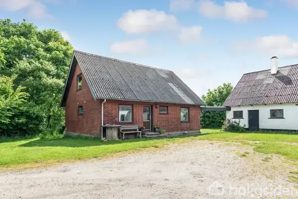 Landejendom på Trehøjevej 77, 7480 Vildbjerg