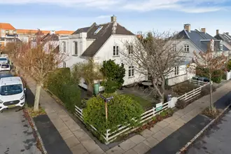 Villa på Hollands Allé 1, 2300 København S