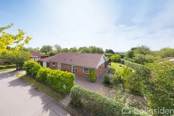 Villa på Kirsebærvej 44, 8471 Sabro