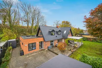 Villa på Åskrænten 18, 8250 Egå