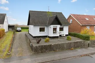 Villa på Ørslevklostervej 133, Hald, 7840 Højslev