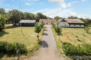 Landejendom på Strammelse Gade 9, 5700 Svendborg