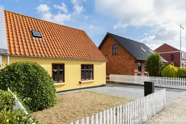 Villa på Hjørringvej 42, 9900 Frederikshavn