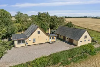 Villa på Bjerge Landevej 9, Bjerge, 4480 Store Fuglede