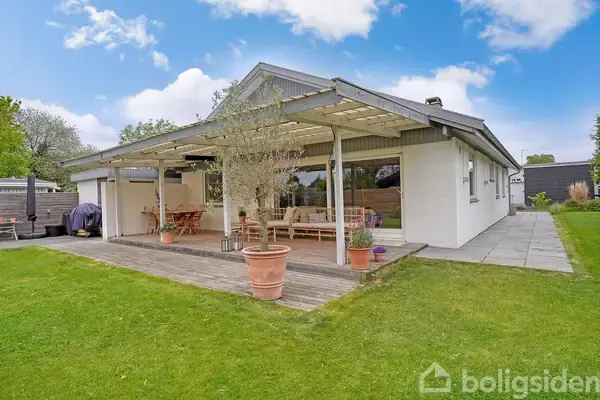Villa på Holmegårdsvej 8A, 3100 Hornbæk