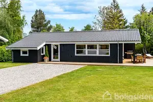 Fritidsbolig på Strandbakken 80, 4793 Bogø By