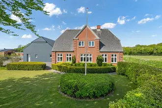 Villa på Skads Byvej 28, 6705 Esbjerg Ø