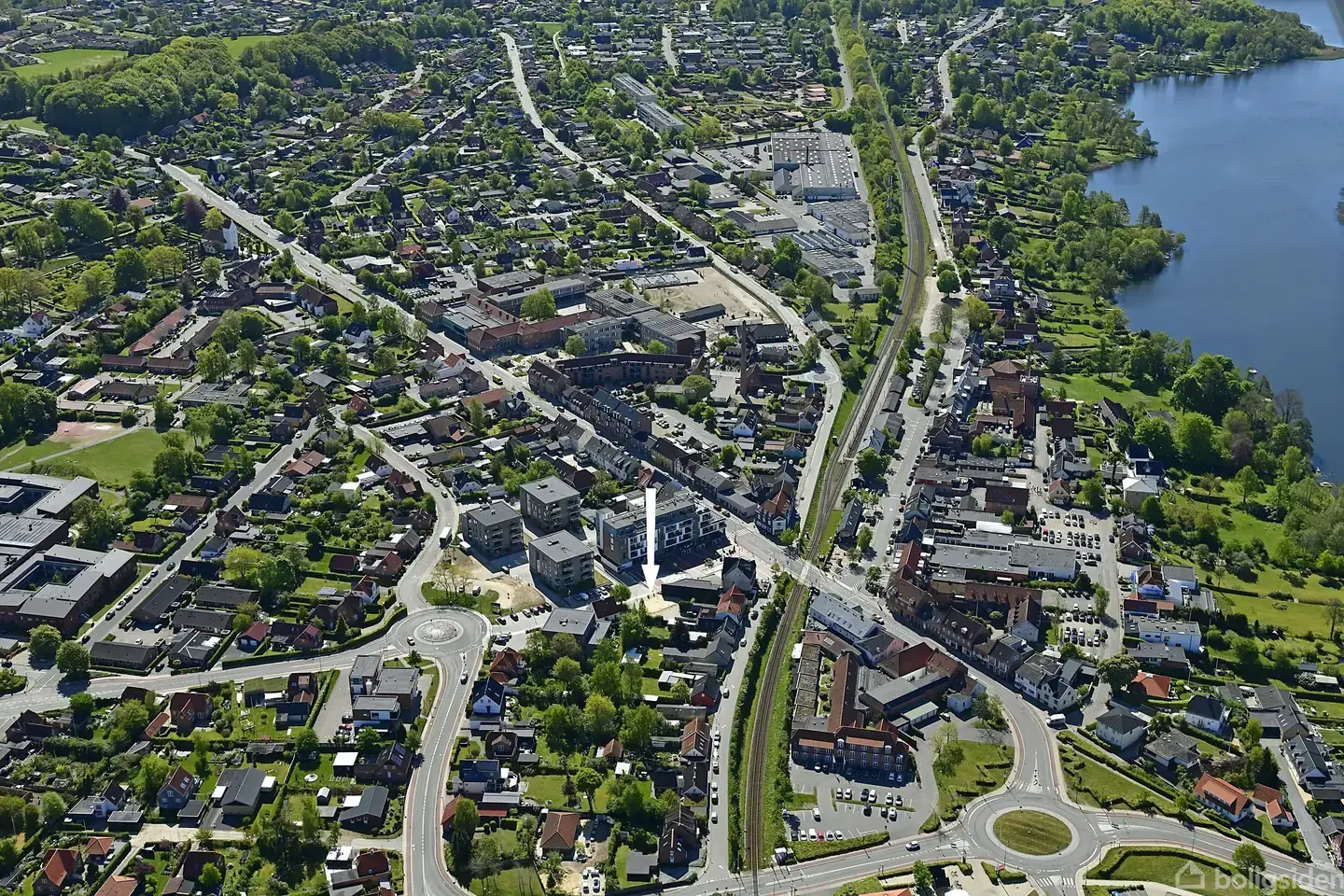 Helårsgrund på Bytorvet 10, 8680 Ry