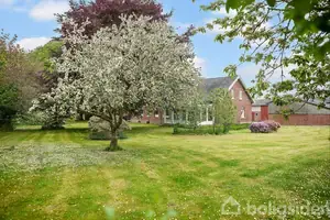 Landejendom på Lykkeskovvej 9, 8960 Randers SØ