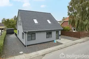 Villa på Damgårdsvej 8, 7160 Tørring