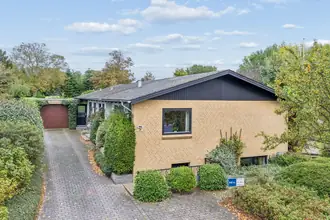 Villa på Ugebjergvej 24, Svenstrup, 6430 Nordborg