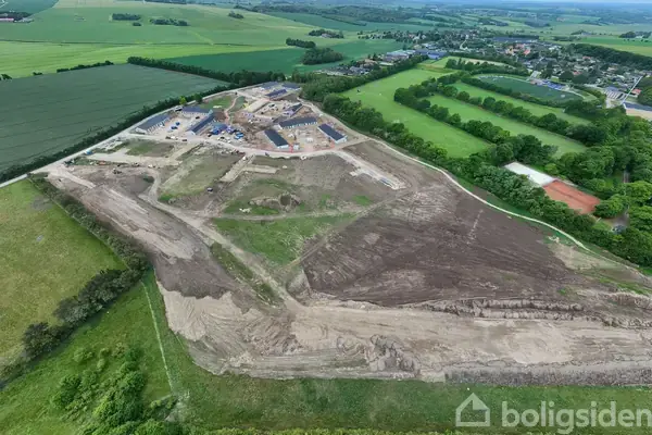 Helårsgrund på Haslundvænget 28, st., 8940 Randers SV