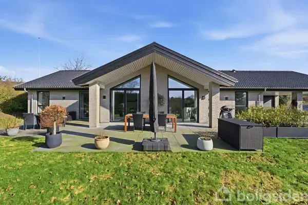 Villa på Nystadvej 1, 6100 Haderslev