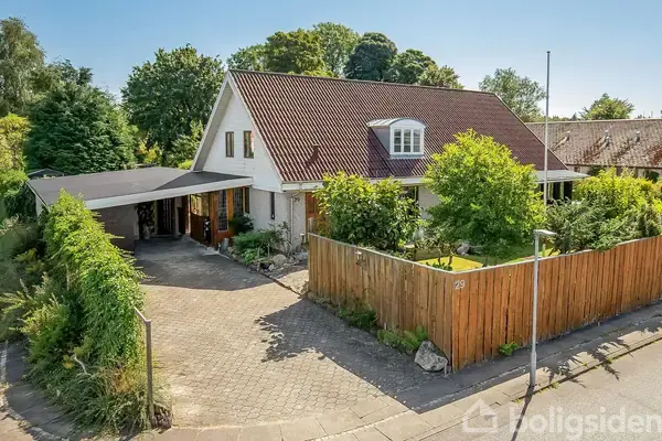 Villa på Syrenvænget 29, 7323 Give