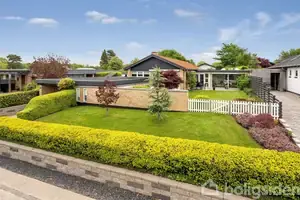 Villa på Grundtvigs Alle 12, 6400 Sønderborg