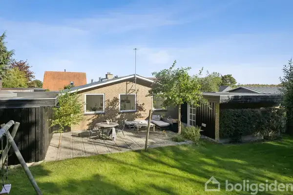 Villa på Safirvej 10, 8541 Skødstrup
