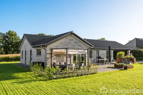 Villa på P. Vejsgaardsvænget 64, 8550 Ryomgård