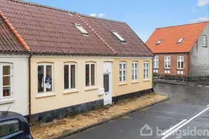Rækkehus på Almegade 53, 3700 Rønne