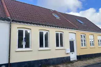 Rækkehus på Almegade 53, Rønne, 3700 Rønne